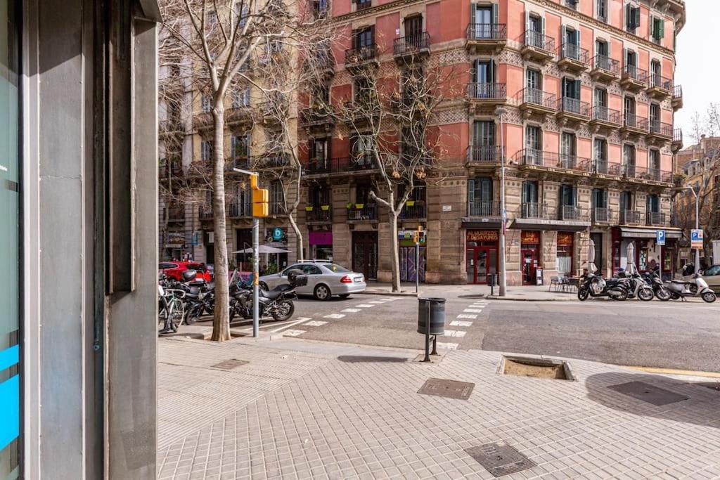 One Bedroom Apartment In Barcelona City Center Exterior foto